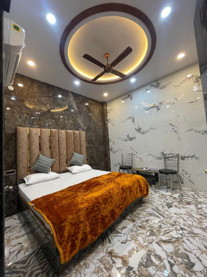 Kashi Dham Home Stay Varanasi Exterior foto